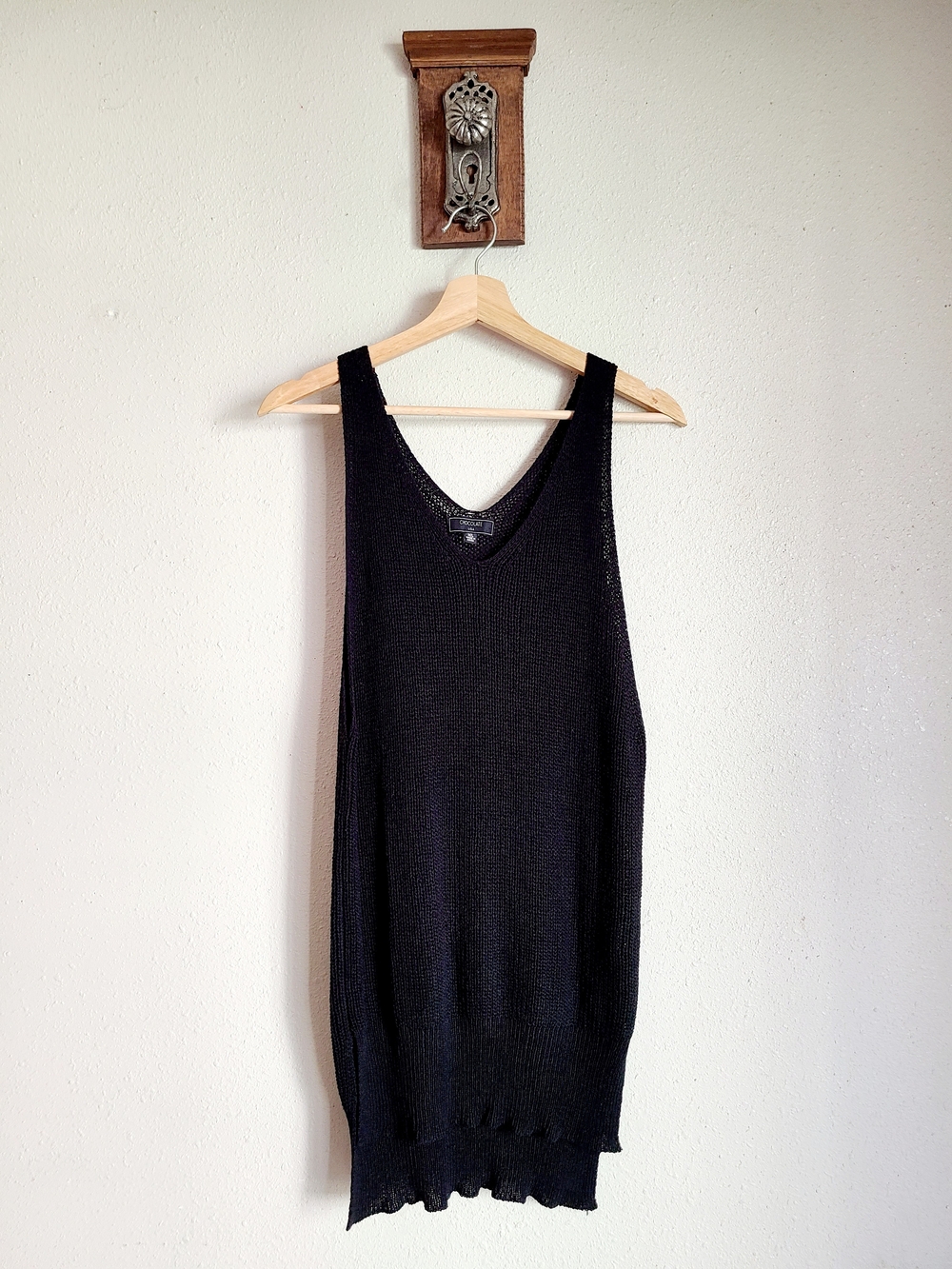 Chocolate Black Knit V-Neck Tank - Women